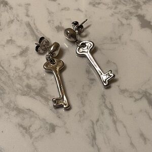 UNO de 50 Key Earrings